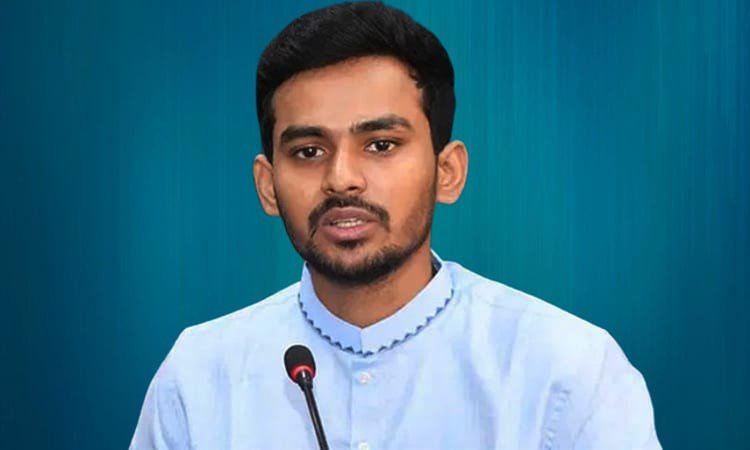 বেকারত্ব দূর করতে যুব ও ক্রীড়া মন্ত্রণালয়  কাজ করছে   -- উপদেষ্টা আসিফ মাহমুদ