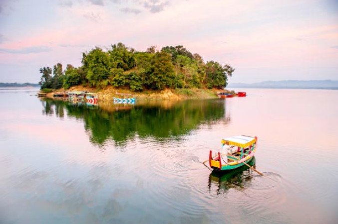 পররাষ্ট্র ও পার্বত্য চট্টগ্রাম বিষয়ক উপদেষ্টাদ্বয়ের কাপ্তাই লেক পরিদর্শন