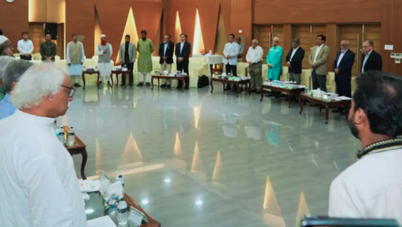 বিমান দুর্ঘটনায় ঐকমত্য কমিশনের শোক প্রস্তাবে স্বাক্ষর করেছে ৩০টি রাজনৈতিক দল