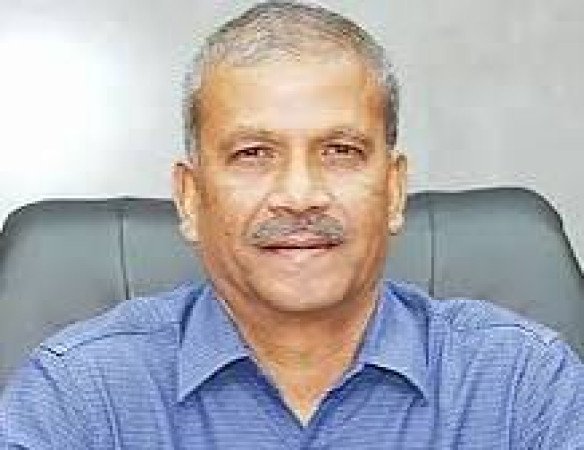 সবার আগে রাষ্ট্রের তিন প্রধান অঙ্গের সমস্যার সমাধান করতে হবে     -- আইন উপদেষ্টা