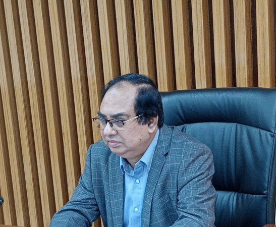 প্রজাতন্ত্রের কর্মচারীদের তথ্য অধিকার আইন জানা গুরুত্বপূর্ণ- ভূমি সচিব
