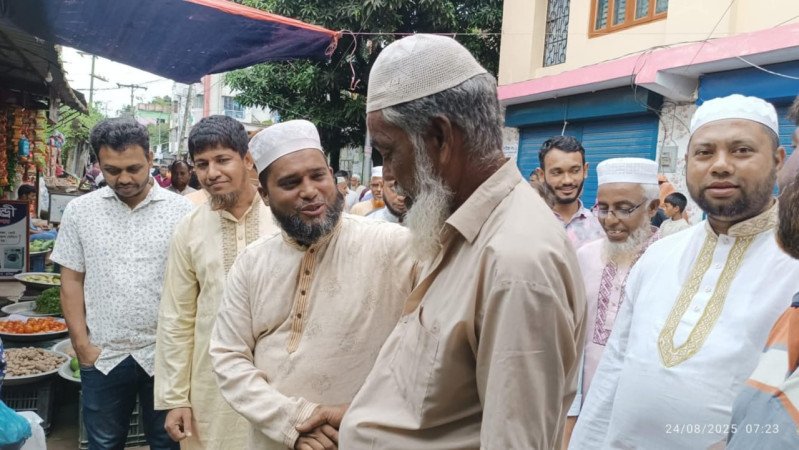 আসন্ন সংসদ নির্বাচন উপলক্ষ্যে কুমিল্লায় নির্বাচন প্রচারণা
