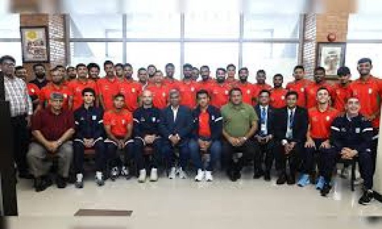 নেপাল থেকে বিশেষ ফ্লাইটে দেশের উদ্দেশ্যে রওনা দিয়েছে জাতীয় ফুটবল দল