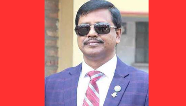 খুলনায় অ্যাডভোকেট সাইফুল : দেড় ডজন মামলার আসামি, তবু সোশ্যাল মিডিয়ায় সক্রিয়