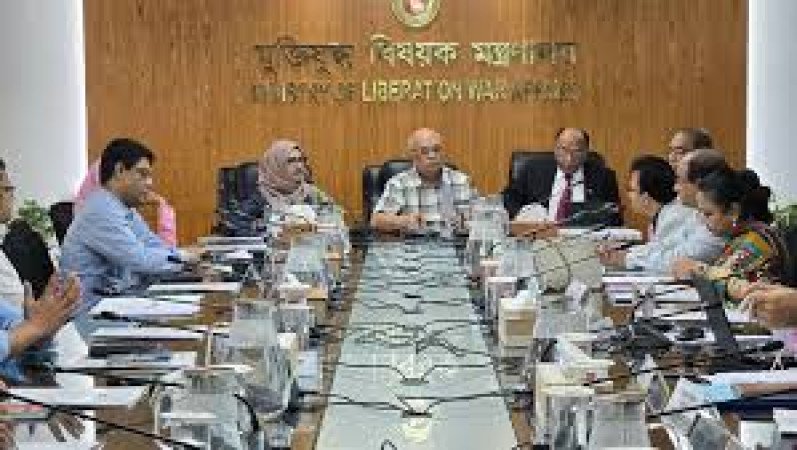 জুলাই শহিদ পরিবার ও আহতদের কর্ম অভিজ্ঞতা ও প্রশিক্ষণের মাধ্যমে পুনর্বাসন করা হবে  --মুক্তিযুদ্ধ বিষয়ক উপদেষ্টা