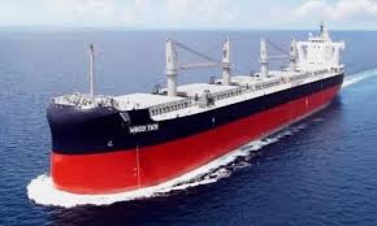 আমেরিকা থেকে ৬০ হাজার ৯৫০ মেট্রিক টন গম নিয়ে MV LOWLANDS PATRASCHE  জাহাজটি চট্টগ্রাম বন্দরের বহি:নোঙরে পৌঁছেছে