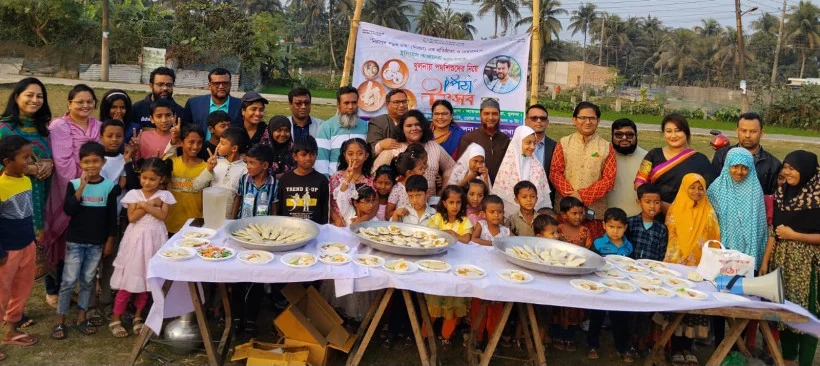 ইলিয়াস কাঞ্চনের জন্মদিনে খুলনায় পথশিশুদের নিয়ে পিঠা উৎসব