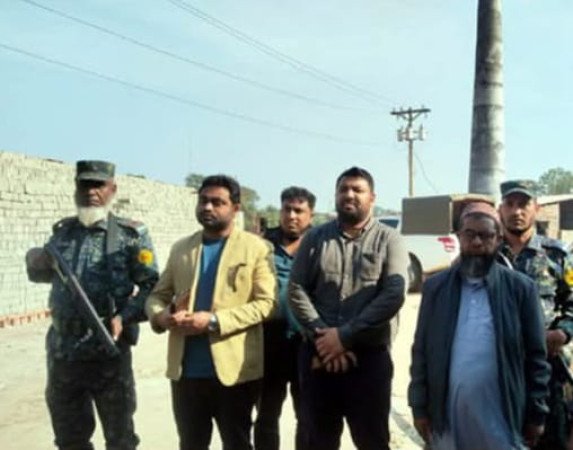 সুন্দরবনের অভয়ারণ্যে অবৈধ মাছ ধরা, তিন জেলে কারাগারে