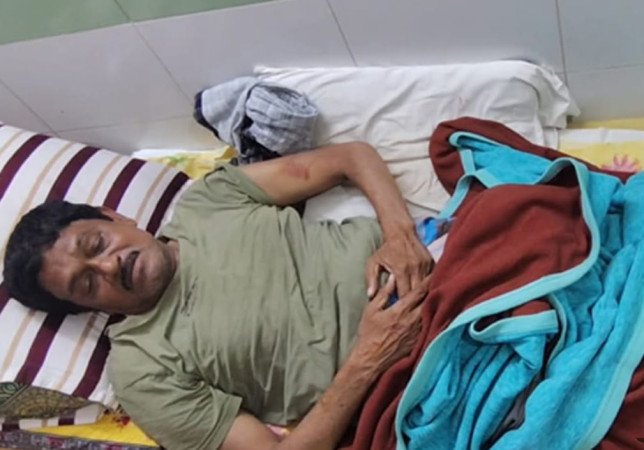 চাঁদা না দেওয়ায় সাবেক ইউপি সদস্যের ওপর নৃশংস হামলার অভিযোগ