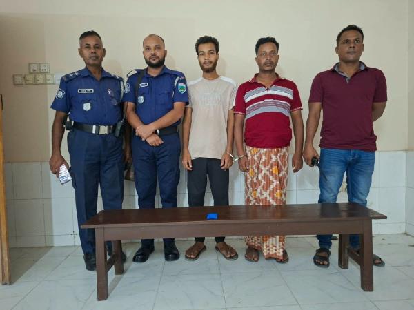 শিবগঞ্জে ১১০ পিস ইয়াবাসহ দুইজন গ্রেপ্তার