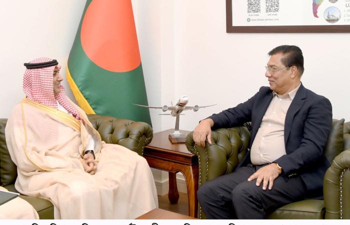 সৌদি আরবের সঙ্গে ফ্লাইট ও হজযাত্রী পরিবহন সহযোগিতা বাড়াতে আলোচনা