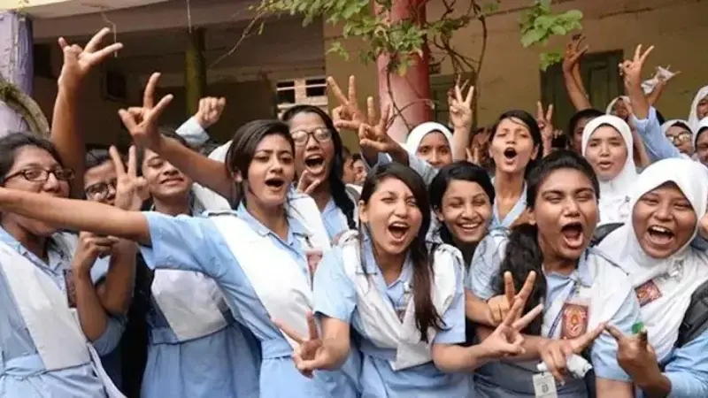 এইচএসসি ও সমমানের ফল প্রকাশ, পাসের হার ৫২.১২ শতাংশ