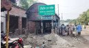 চাঁপাইনবাবগঞ্জ সোনামসজিদ এলকায় খাস জমিতে অবৈধ স্থাপনা, ভেঙ্গে ফেলা হয়েছে যাত্রী ছাউনি