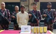 সীমান্তে স্বর্ণ সহ পাচারকারী আটক